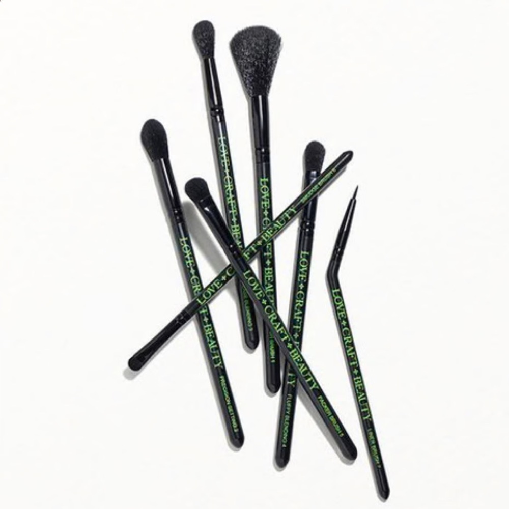 🌿 LOVE+CRAFT+BEAUTY 7 Piece Brush Set